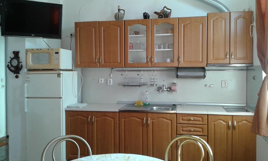 Zora Guest House 프리모르스코 객실 사진