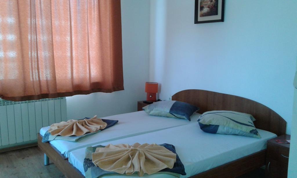Zora Guest House 프리모르스코 객실 사진