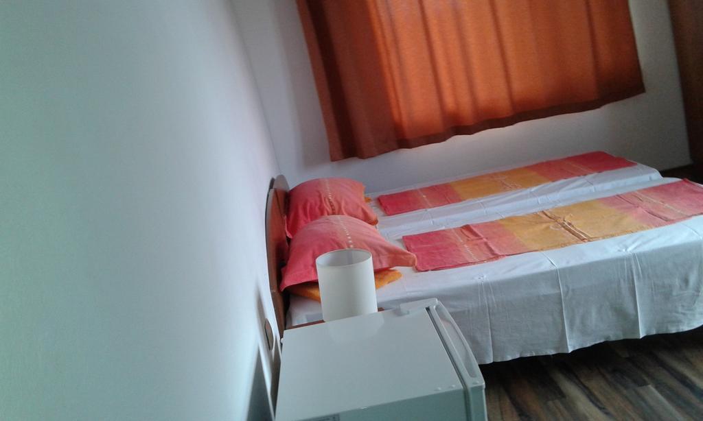 Zora Guest House 프리모르스코 객실 사진