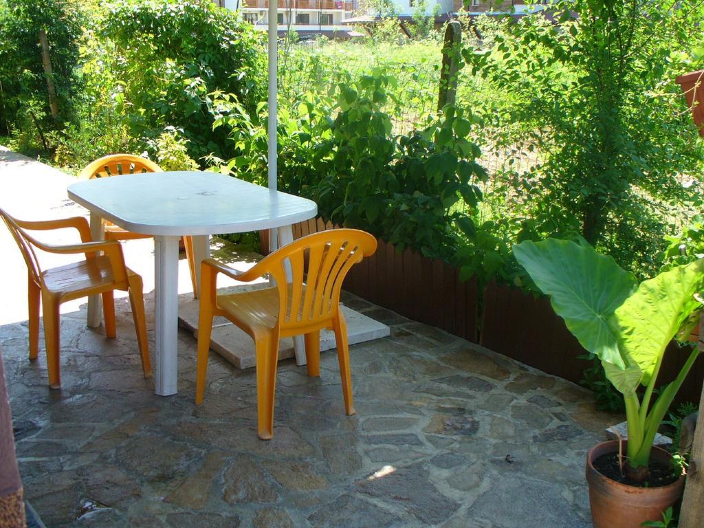 Zora Guest House 프리모르스코 외부 사진